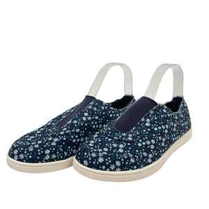 Spenco | 7.5 Wide Santa Maria Floral Navy Canvas Slip On Comfort Shoes